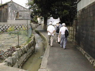 倉治の二平川を歩く